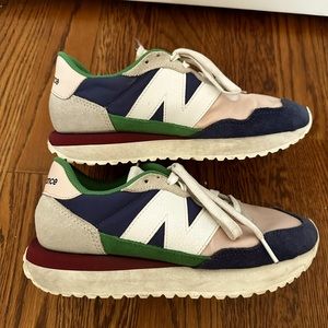 New Balance 237 Colorblock Sneaker